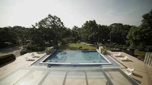 Outdoor pool, cabanas (surcharge), pool umbrellas - Floating Sanctuary by Cocotel (Santa Maria)