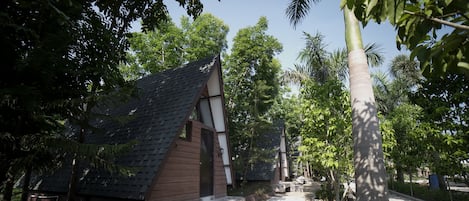 Villa | Minibar, in-room safe, WiFi (free), bed sheets