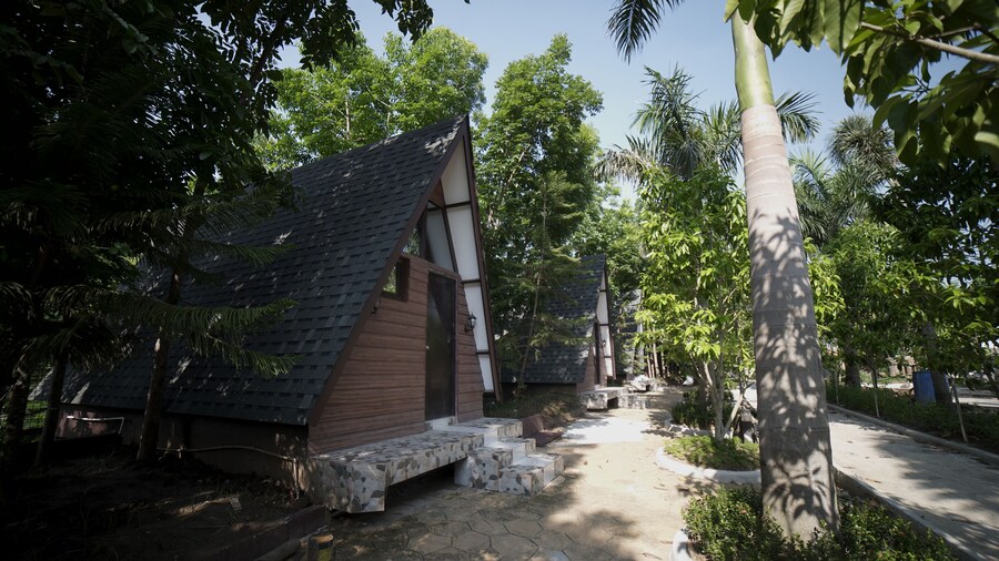 Floating Sanctuary Resort Bulacan powered by Cocotel