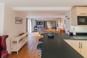 Interior - Beautiful spacious property a stones throw from North Norfolk beach (Mundesley)