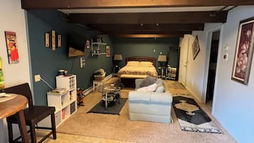 1 Schlafzimmer, Bügeleisen/Bügelbrett, kostenloses WLAN, Bettwäsche