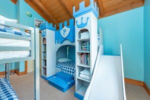 4 habitaciones, cuna de viaje, wifi gratis y ropa de cama 