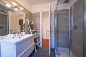 Standard Apartment, Multiple Bedrooms (Sunlight - 150m from the lake) | Bathroom | Shower, hair dryer, bidet, towels