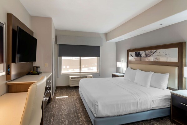 Best Western Premier Liberty Inn & Suites - Smithville, MO