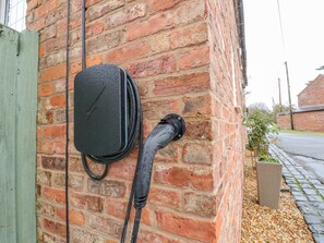Cottage | Property grounds - Mill Lane Cottage (Chester)