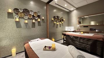 Massage dans la chambre