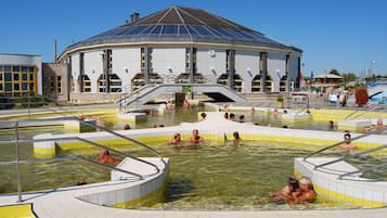 Sale per trattamenti di coppia, massaggi sportivi, massaggi