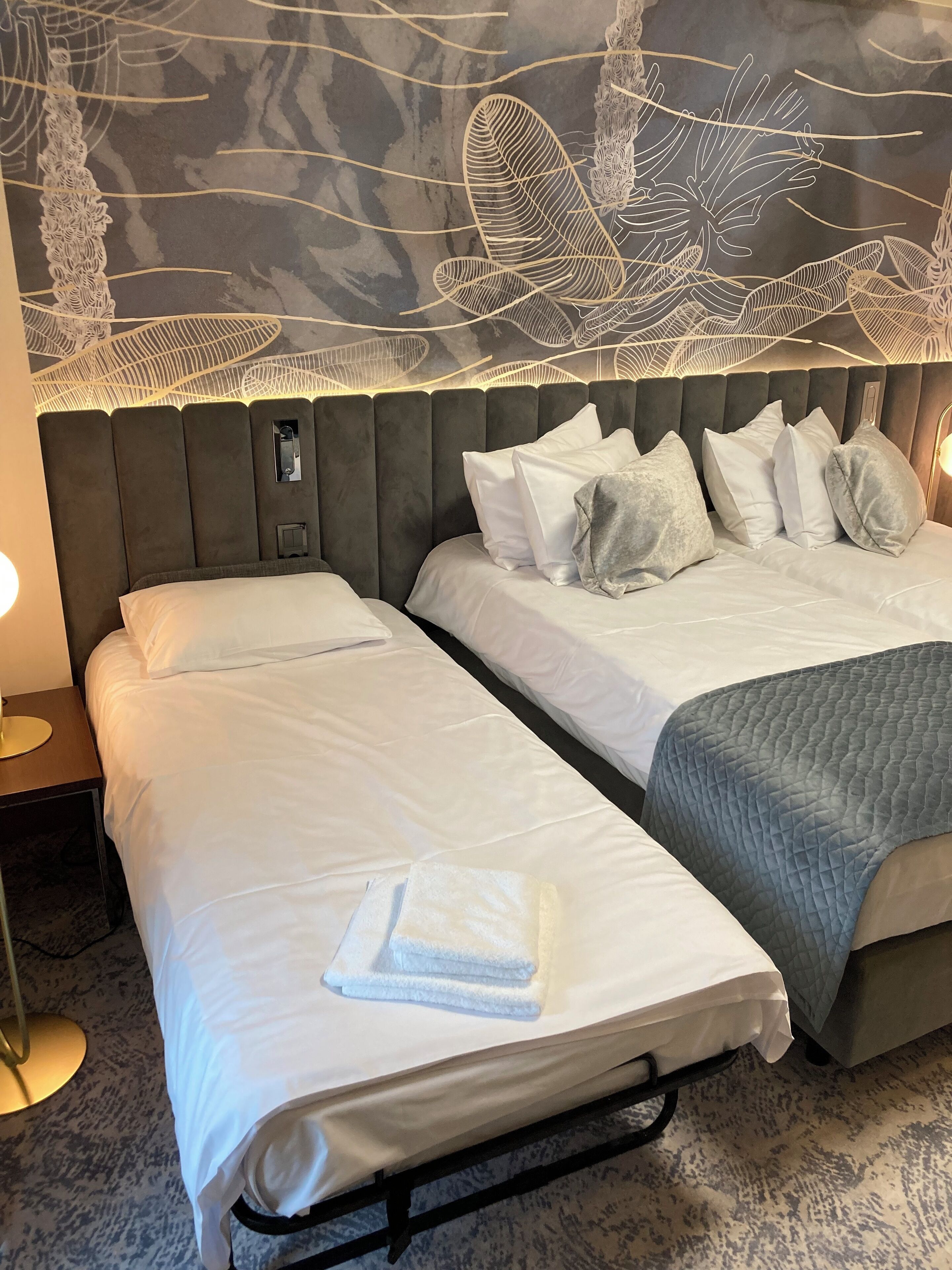 standard triple room | 2 bedrooms, hypo-allergenic bedding, memory-foam beds, minibar