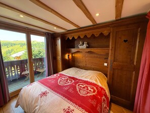 3 bedrooms