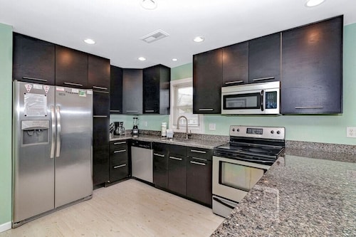 Vitamin Sea | Second-Row House | Private Pool