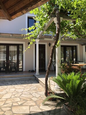 บ้านพัก | บริเวณภายนอก