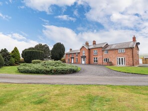 Exterior - Bodaioch Hall (Caersws)