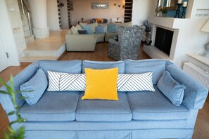 Smart TV, fireplace - Villa Hestia, Spacious Villa with panoramic sea view (Agios Nikolaos Crete)