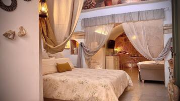 1 camera, una cassaforte in camera, ferro/asse da stiro