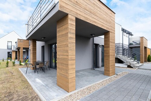 Stylish Apartment with Terrace | Free Parking Space