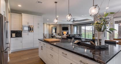 Cairn House 2 with Private Pool, Hot Tub & Putting Green!