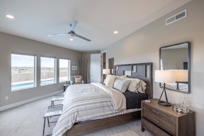 5 habitaciones, escritorio, tabla de planchar con plancha y wifi gratis