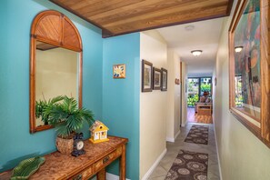 Interior - Ground Floor 1Bd/1Ba Across From Kamaole III Beach - Kamaole Sands 7-102 (Kihei)