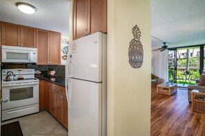 Fridge, microwave, oven, stovetop - Ground Floor 1Bd/1Ba Across From Kamaole III Beach - Kamaole Sands 7-102 (Kihei)