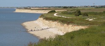 Sjarmerende hus, svømmebasseng 5 minutter fra havet,  La Rochelle / Ile de Ré