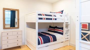 10 Schlafzimmer, Schreibtisch, Bügeleisen/Bügelbrett, kostenloses WLAN