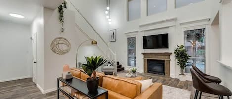 Télévision, cheminée, Netflix, services de streaming