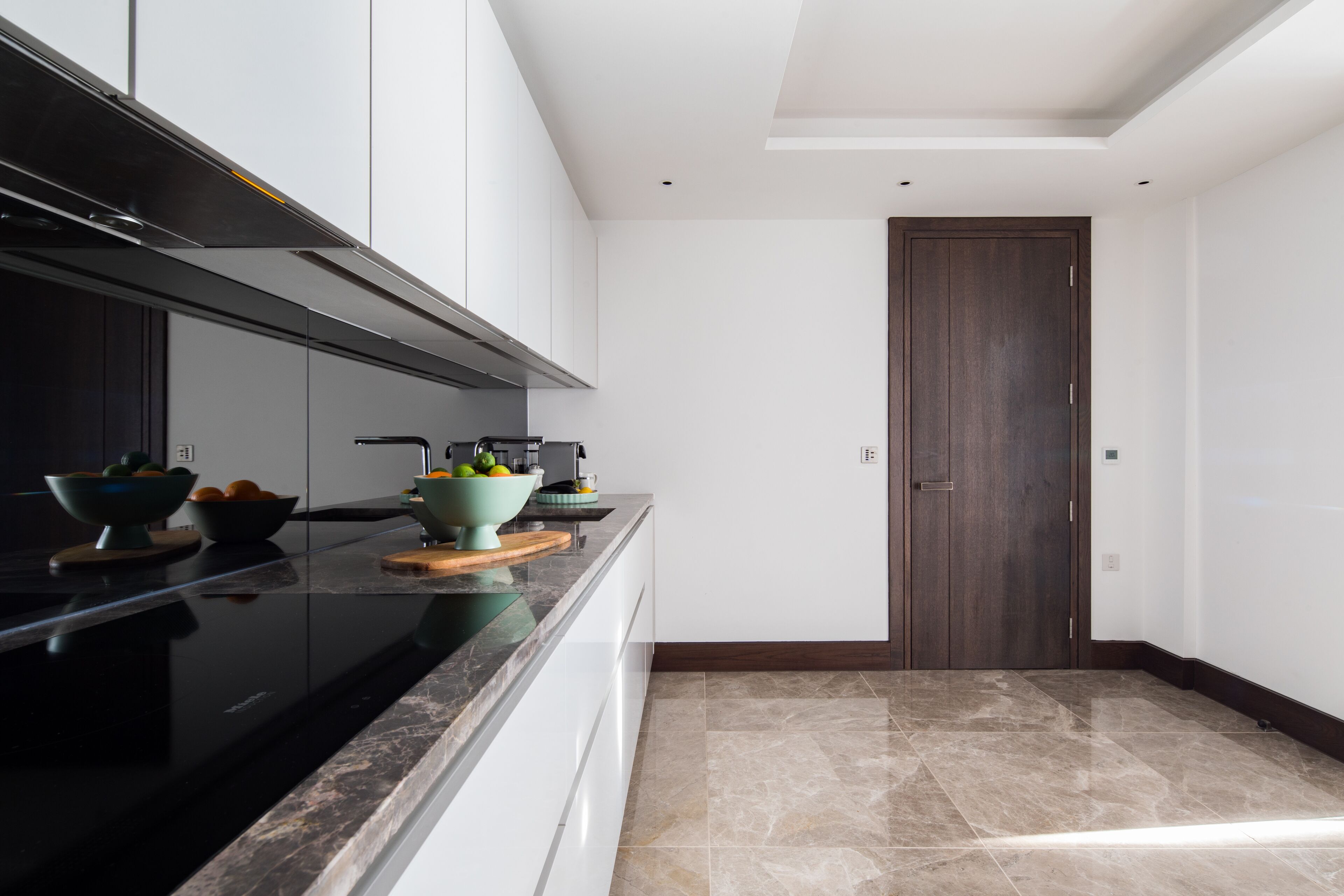 Luxury Apartment | Private kitchen | Fridge, microwave, oven, stovetop