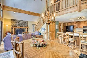 Dining - Huge Private Cabin Getaway w/ Bonus Unit- now with fast Wifi! (Fairplay)