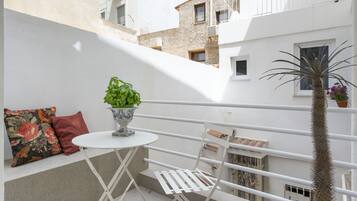 Deluxe Apartment | Terrace/patio