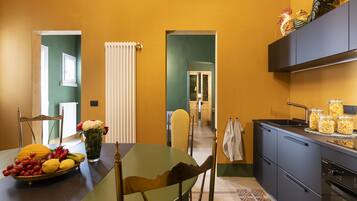 Deluxe Apartment | Private kitchen