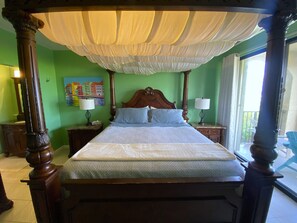 2 bedrooms, in-room safe, WiFi, bed sheets