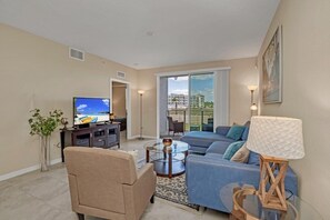 Townhome, 2 Bedrooms | Interior