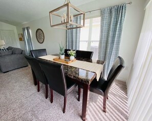 Villa, 3 Bedrooms | In-room dining