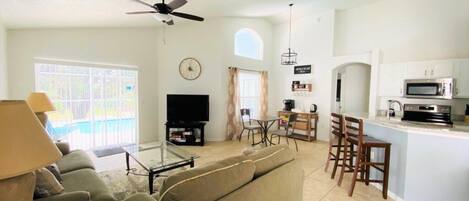 House, 4 Bedrooms | Interior