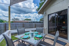 Outdoor dining