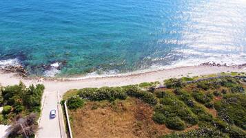 Una playa cerca