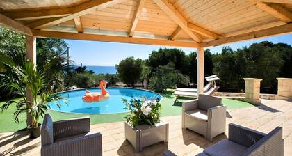 5mins Ă pied de la mer: grande maison avec piscine