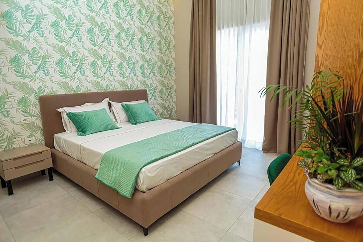Deluxe Double Room with Balcony and Sea View | 1 slaapkamer, een bureau, geluiddichte muren, gratis wifi
