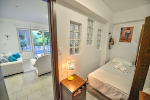 2 bedrooms, in-room safe, iron/ironing board, travel cot