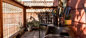 Historic Santa Rosa Cottage Hot Tub