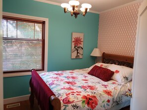 3 bedrooms, iron/ironing board, travel crib, WiFi