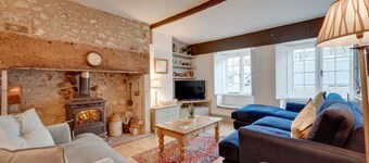 Beer Lace Shop - Four Bedroom House, Sleeps 8