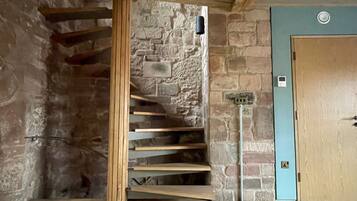 3 bedrooms, Egyptian cotton sheets, premium bedding