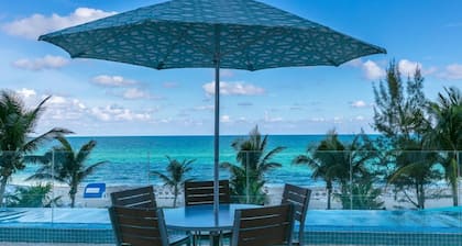 Oceanview Apt at Marenas Resort, Sunny Isles Beach with Direct Beach Access!