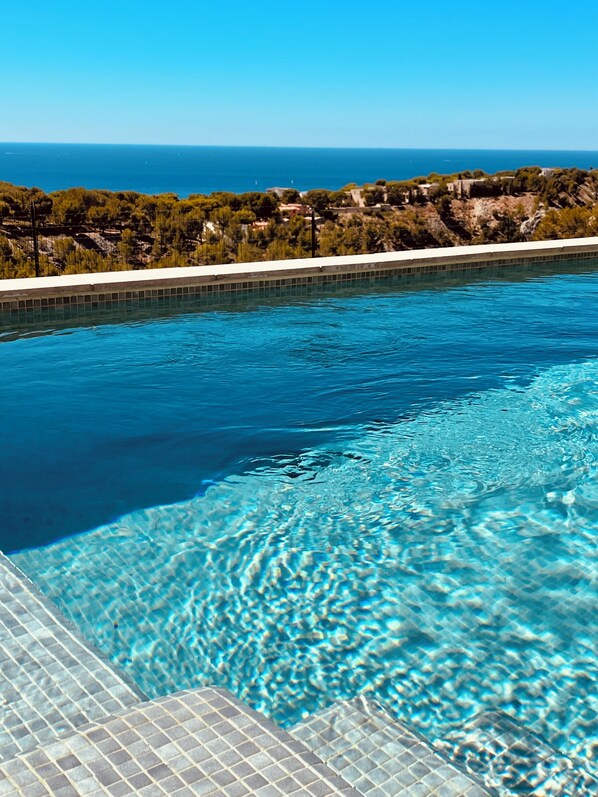 Piscine extérieure