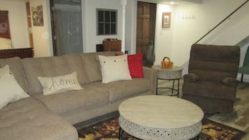 Una Smart TV, una chimenea