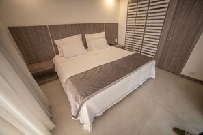 5 bedrooms, iron/ironing board, free WiFi, wheelchair access