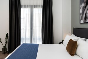2 bedrooms, premium bedding, pillowtop beds, in-room safe