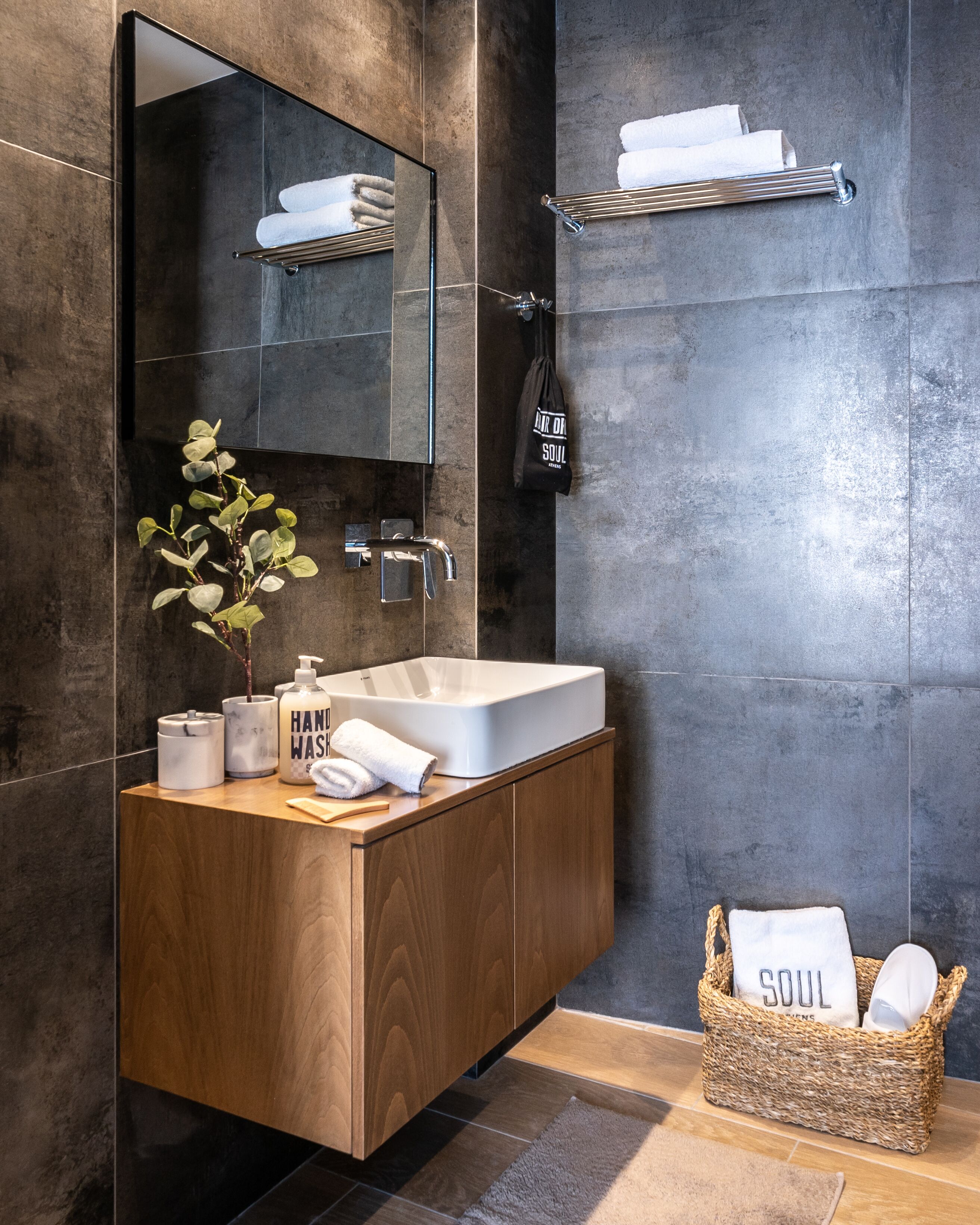 presidential suite, terrace (acropolis view) | bathroom | shower, rainfall showerhead, eco-friendly toiletries, hair dryer