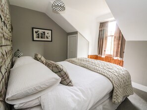 Cottage | 3 bedrooms, individually decorated, individually furnished, free WiFi - Old Schoolhouse (Aberfeldy)